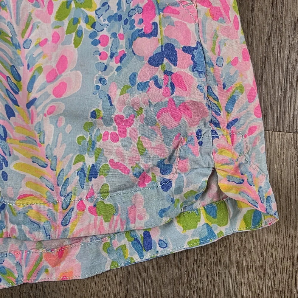 Lilly Pulitzer Ocean View Boardshorts Size M - Picture 2 of 6